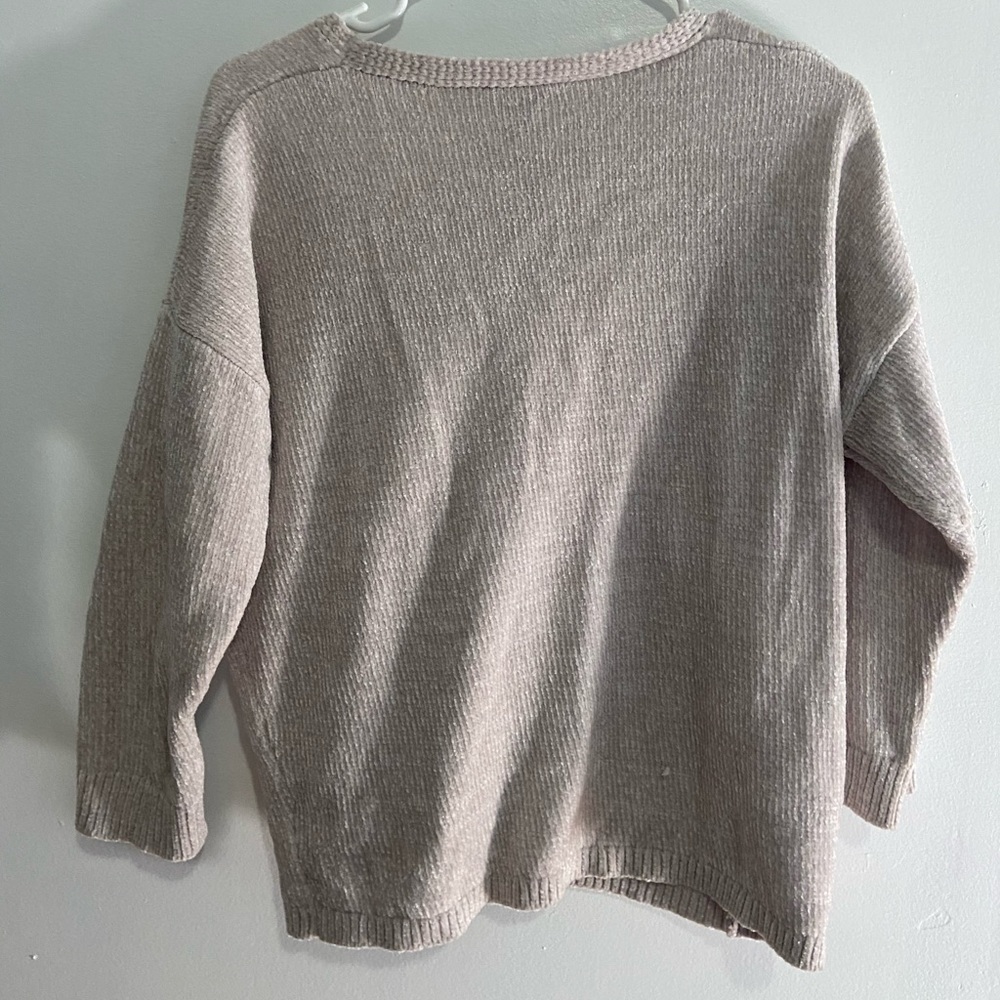 Sweater - Picture 2 of 3